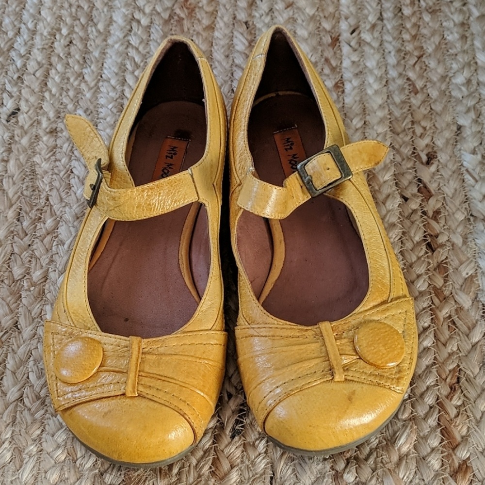 • Miz Mooz • Yellow Flats